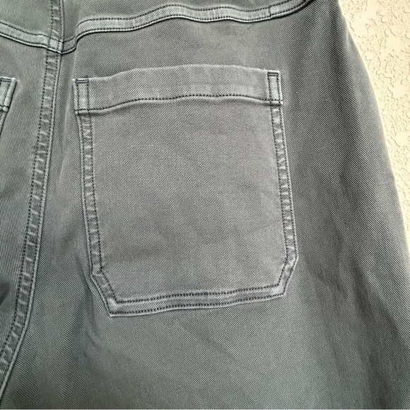 SPANX Women’s Size Medium Green Utility Cargo Ankle Length Stretch Twill Pants - Picture 4 of 6